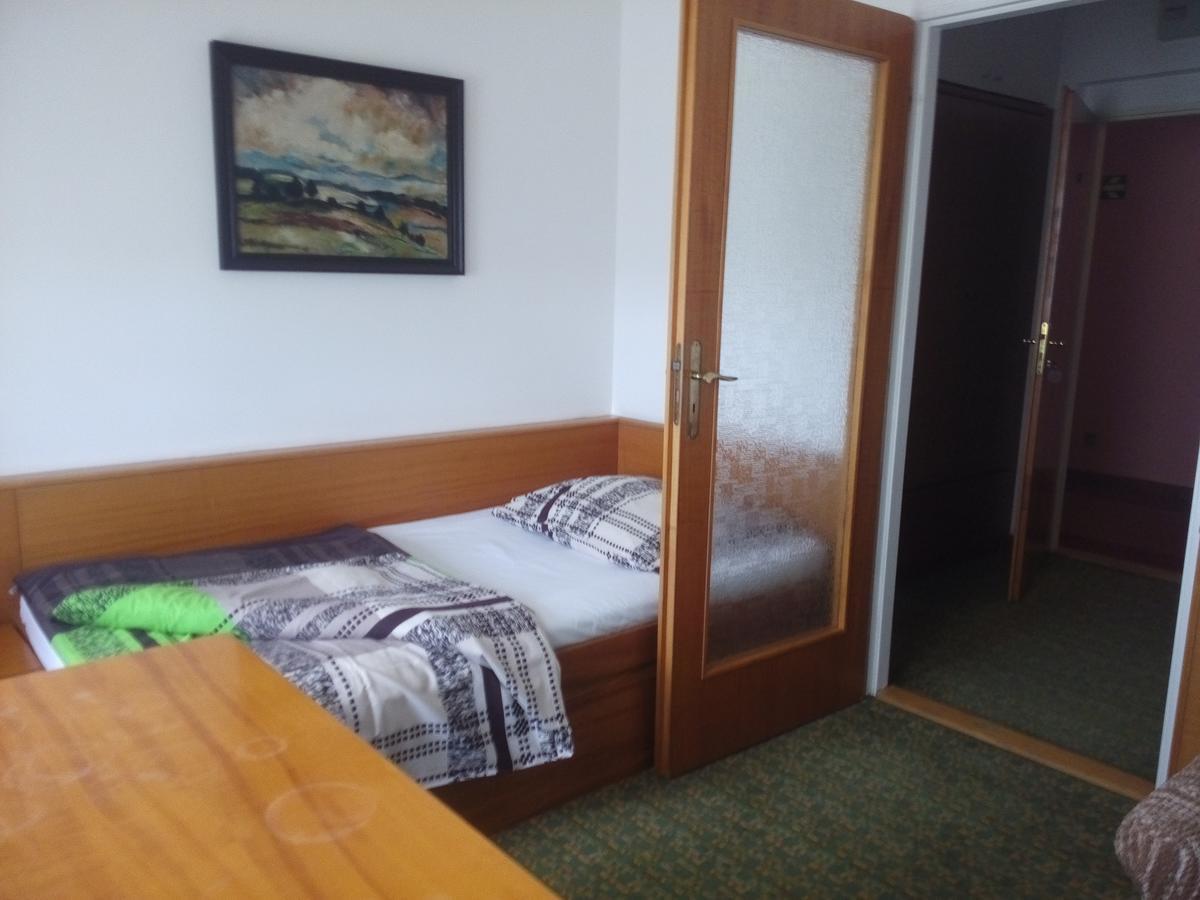 Hotel Bestar Mladá Boleslav Exterior foto